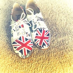 6.5 Britain flag loafer.